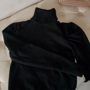 turtleneck top
